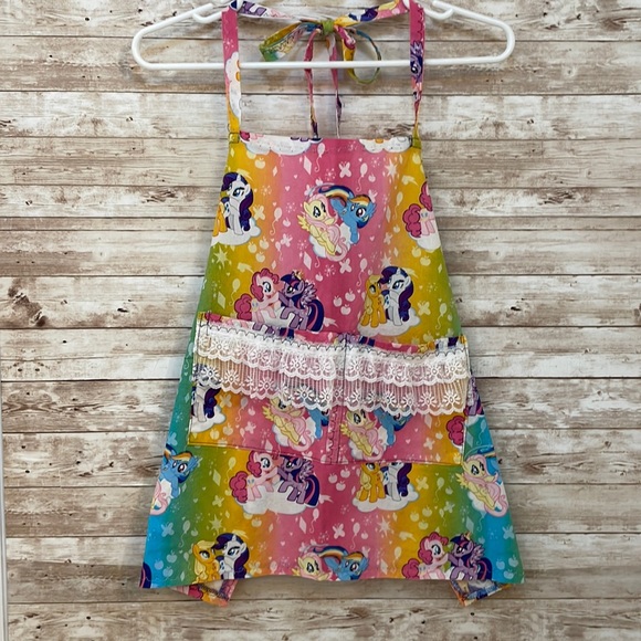 Girls hand made my little pony apron - Picture 1 of 5